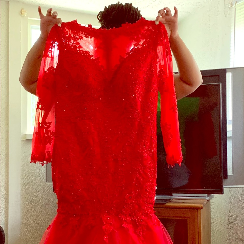 Red prom attire